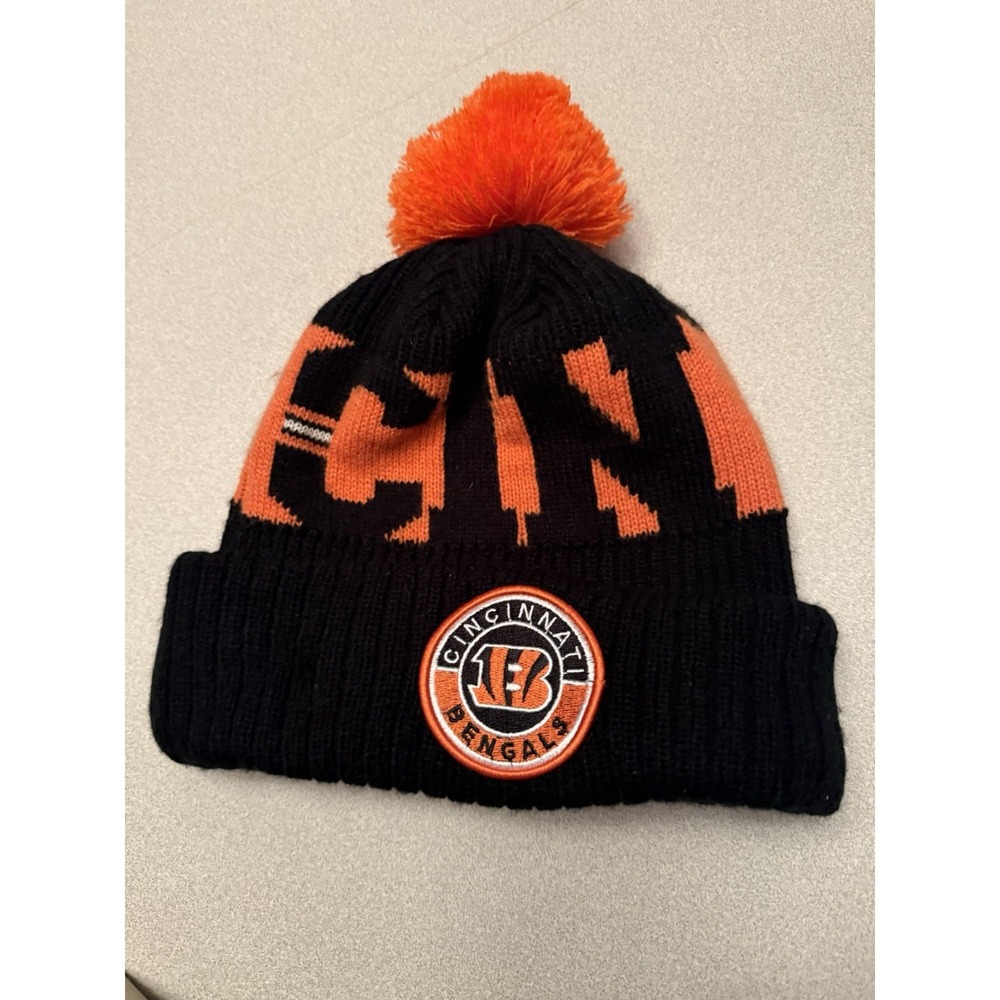 New Era Cincinnati Bengals OSFM Beanie With Pom